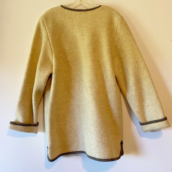 LL Bean Womens Boiled Wool Coat Jacket Silver Buttons Beige Front Pockets Medium - Picture 3 of 7